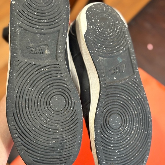 Nike Black and white High-Top Sneakers Air Vision court Men’s size 8 - Picture 4 of 5